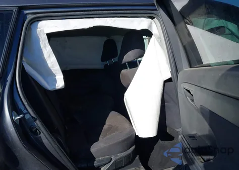 2022 Toyota Highlander L z USA, uszkodzony, nr VIN 5TDCZRBH2NS238320